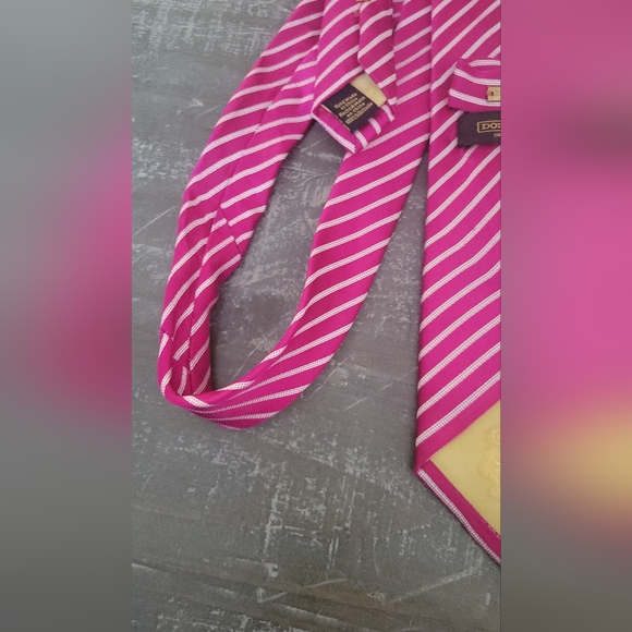 DONALD J. TRUMP Collection Silk Mens Pink Tie - Picture 11 of 11